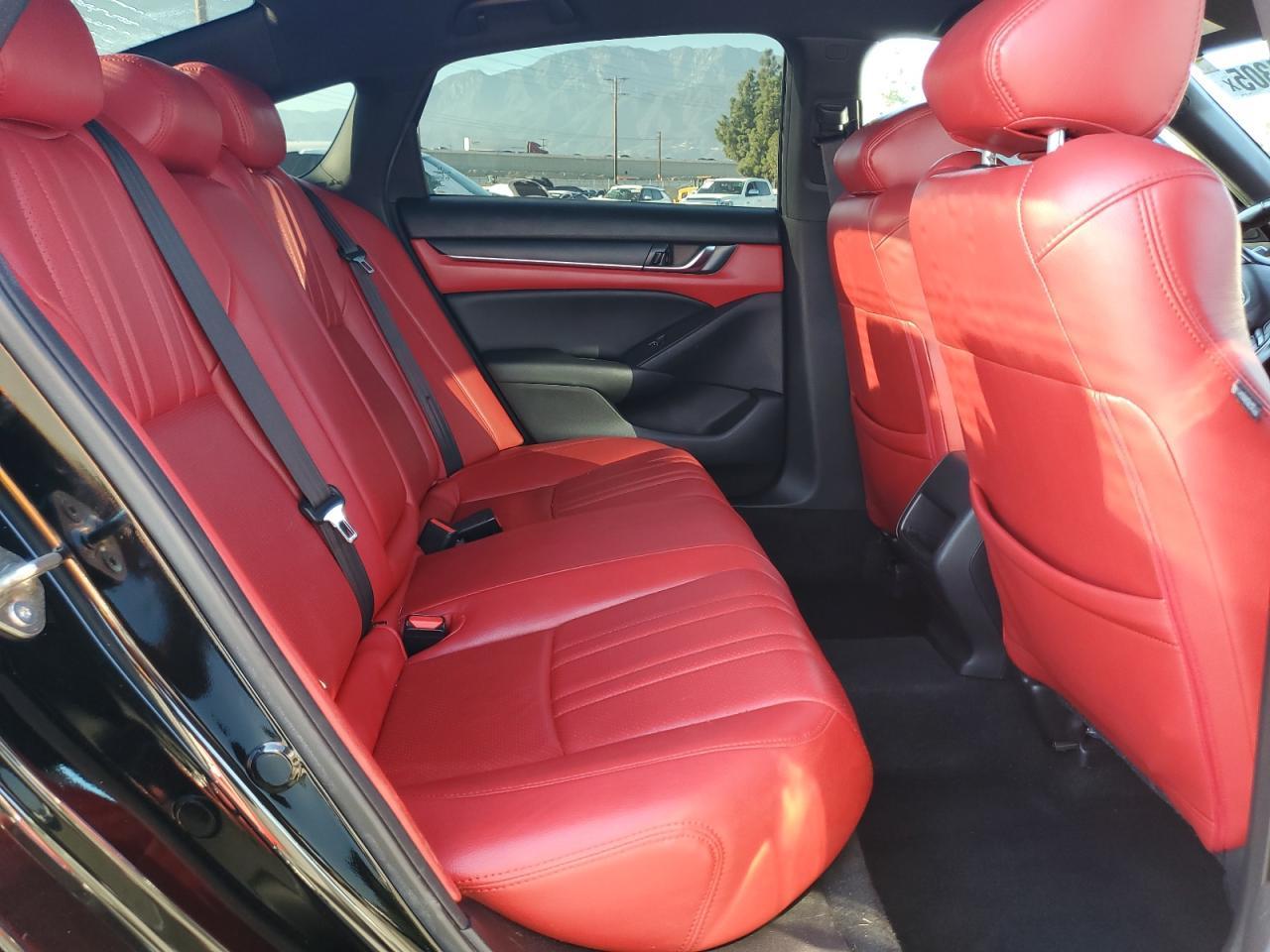 2019 HONDA ACCORD