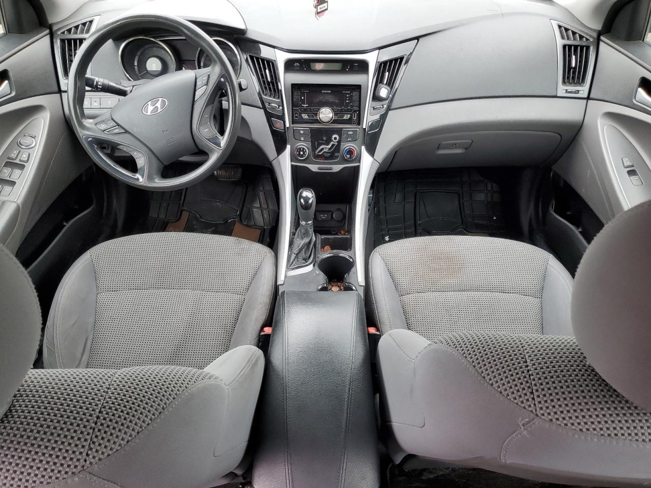 2011 HYUNDAI SONATA