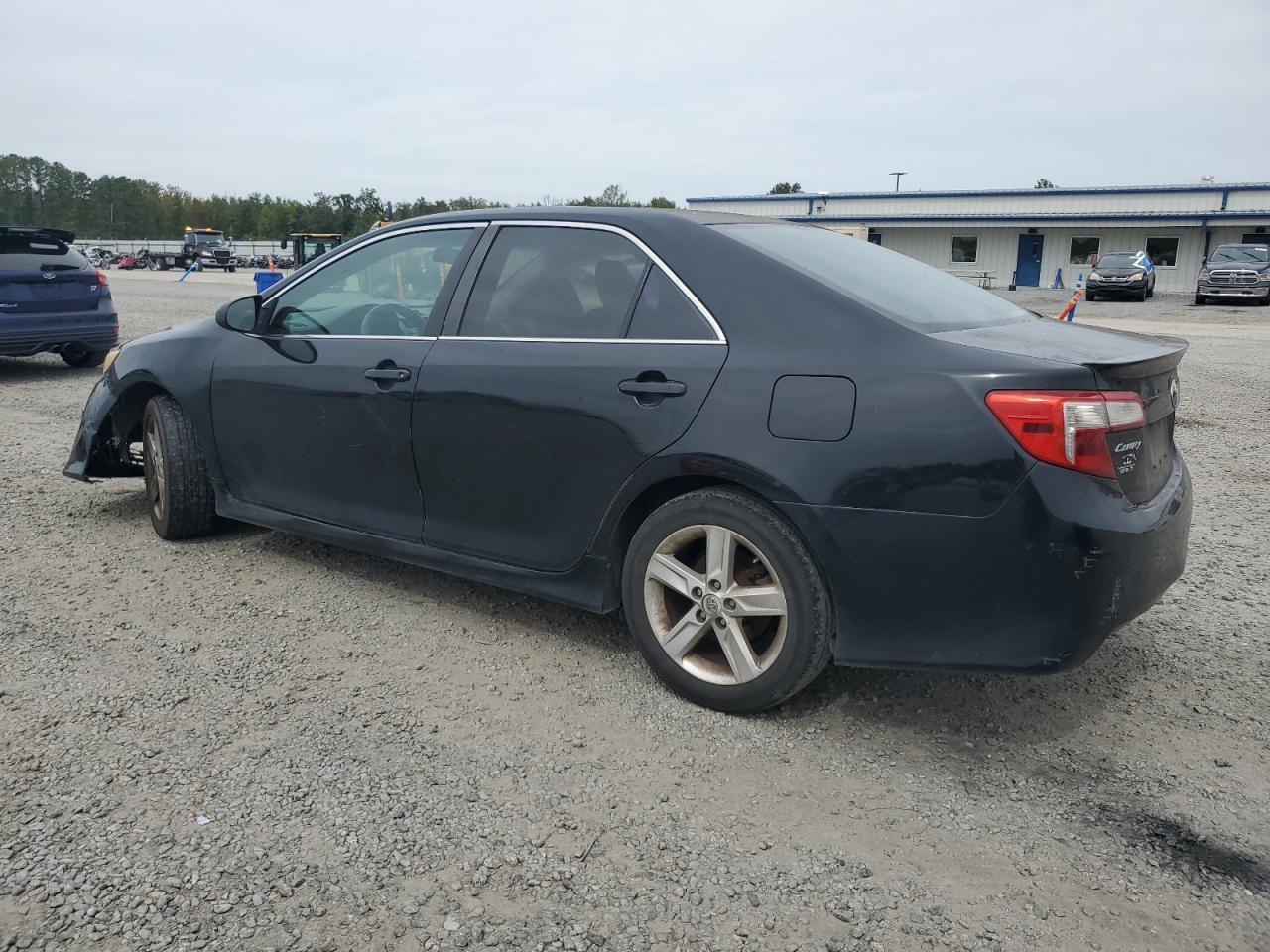 2013 TOYOTA CAMRY