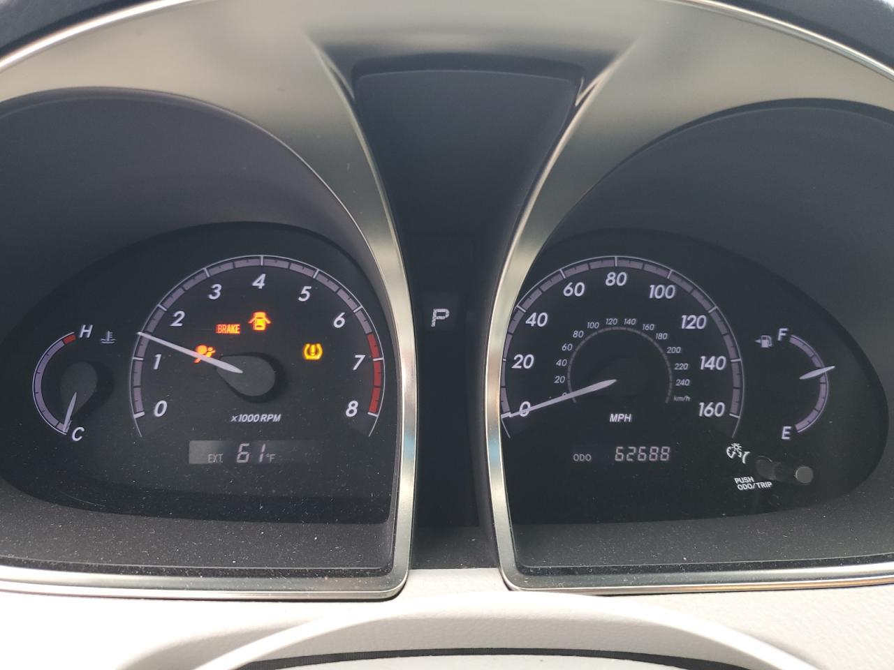 2011 TOYOTA Avalon