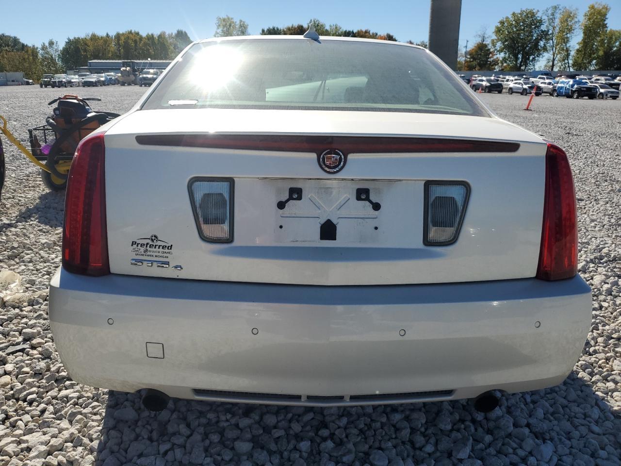 2010 CADILLAC STS