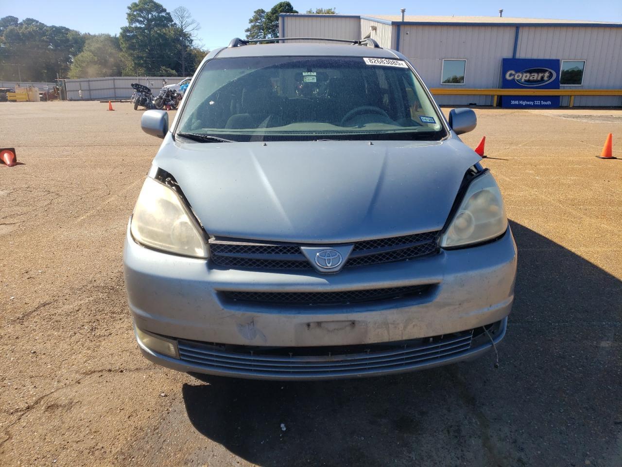 2005 TOYOTA SIENNA