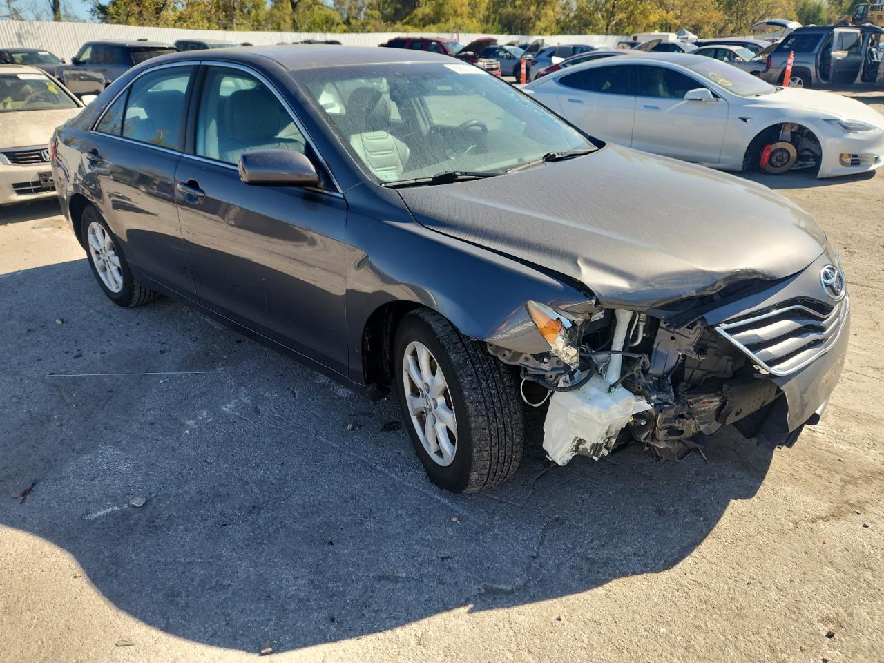 2011 TOYOTA CAMRY