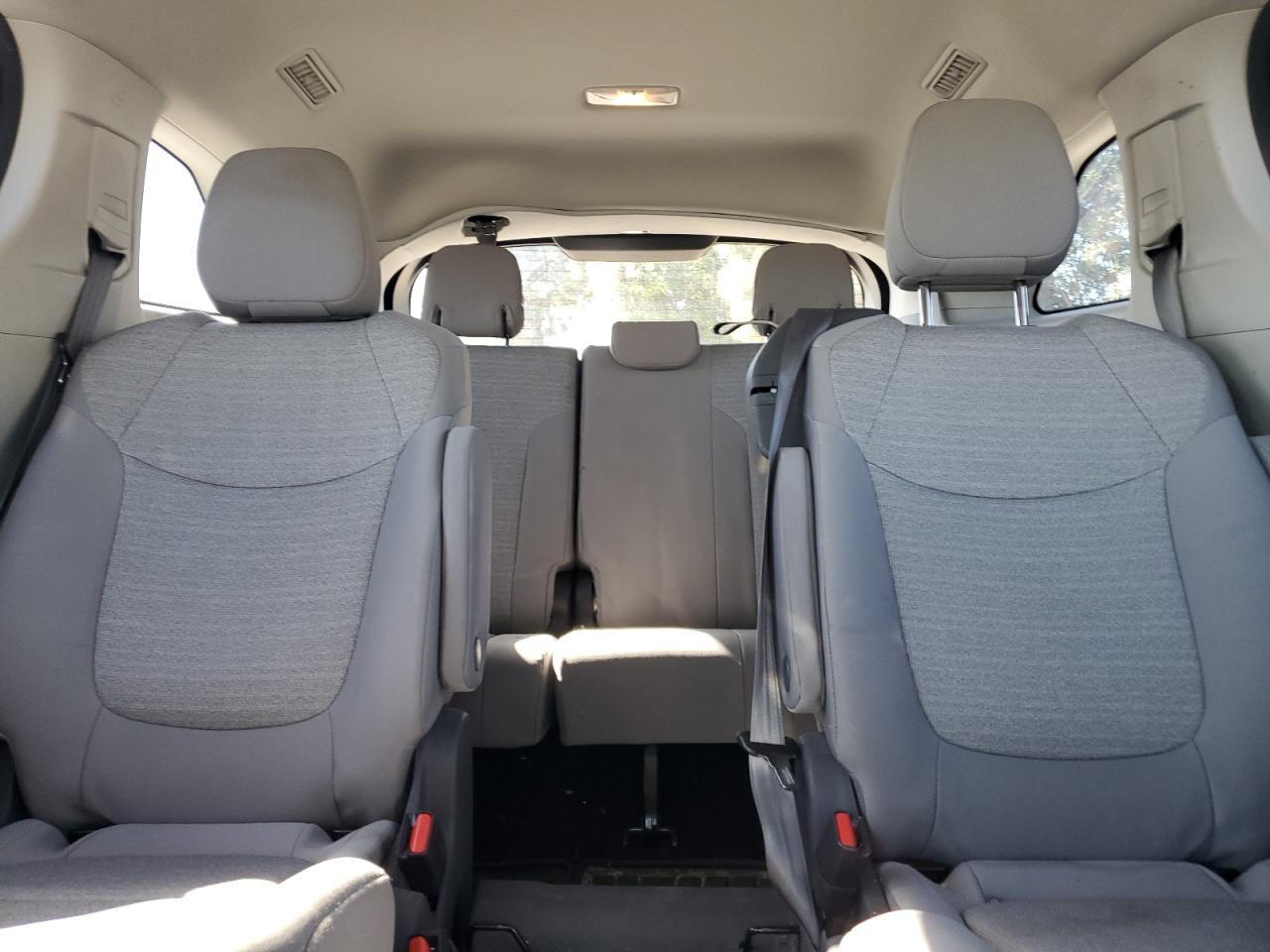 2021 TOYOTA SIENNA
