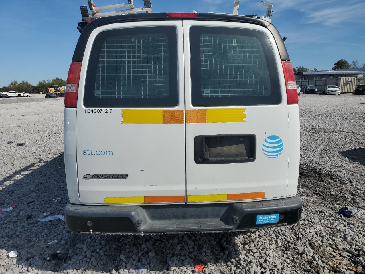 2017 CHEVROLET EXPRESS 2500