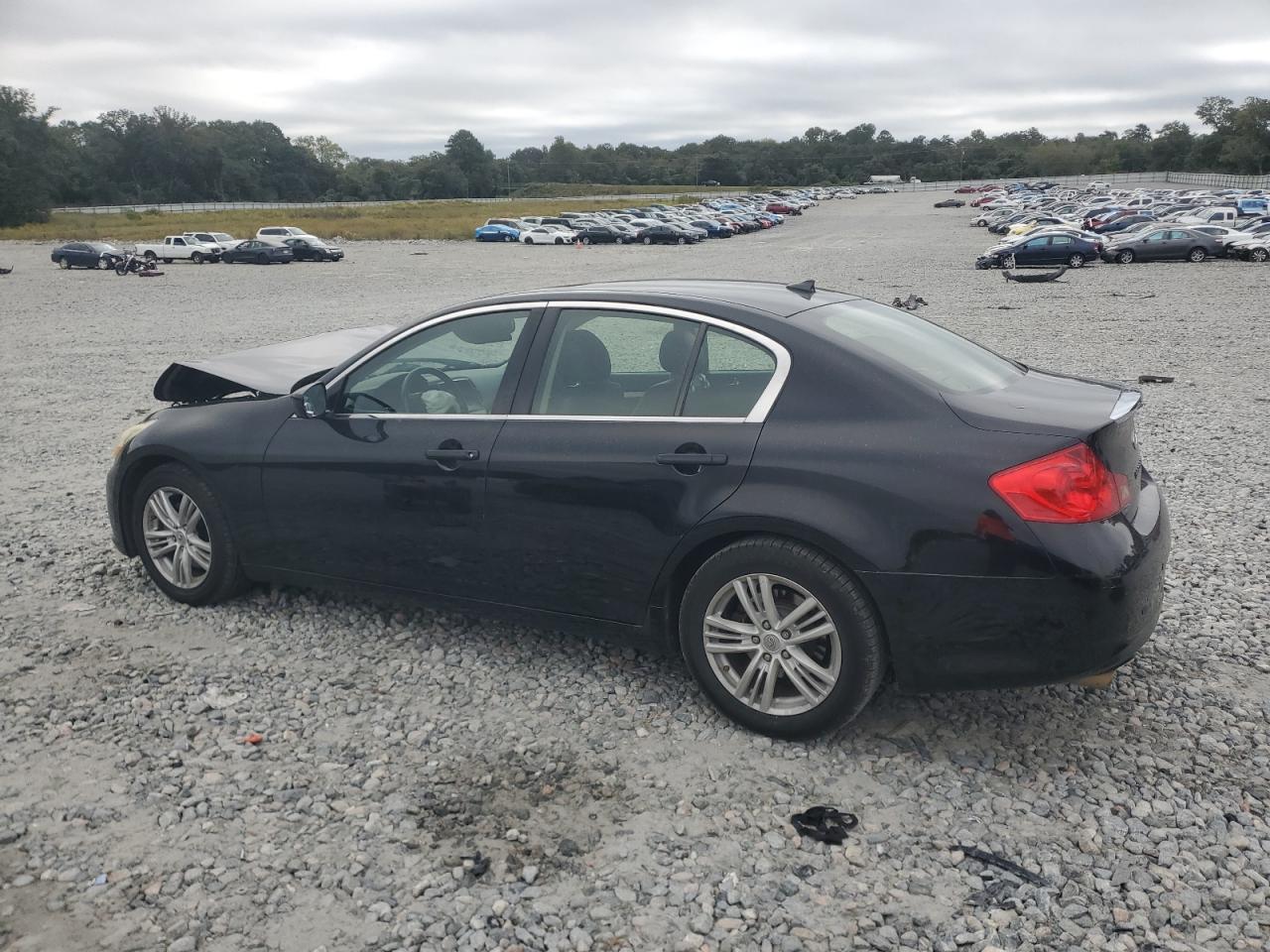 2013 INFINITI G37