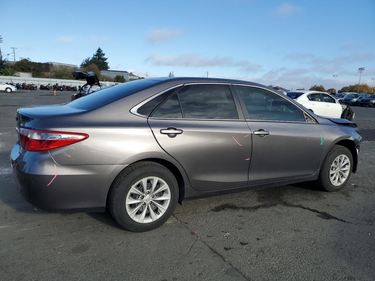 2017 TOYOTA CAMRY