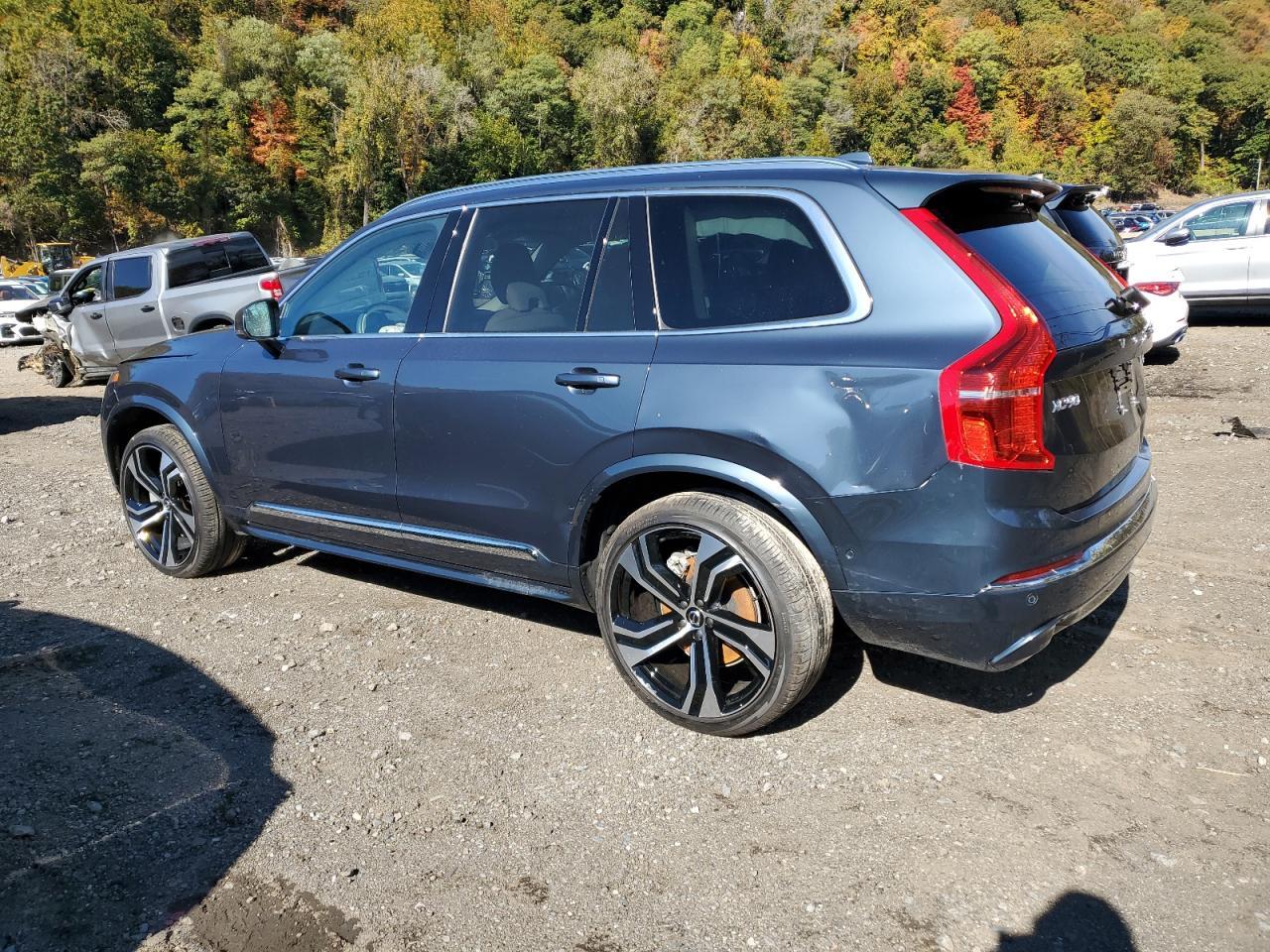 2025 VOLVO XC90