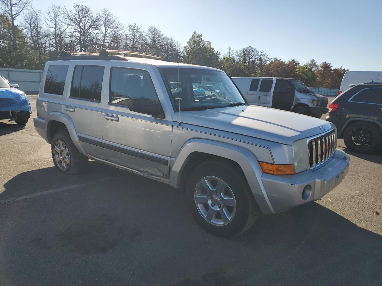 2008 JEEP Commander
