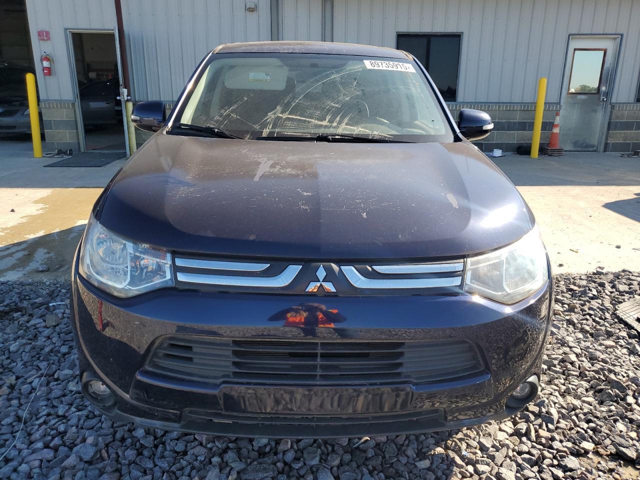 2014 MITSUBISHI outlander