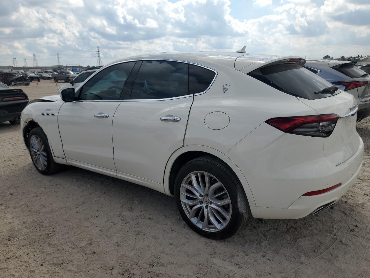 2022 MASERATI Levante