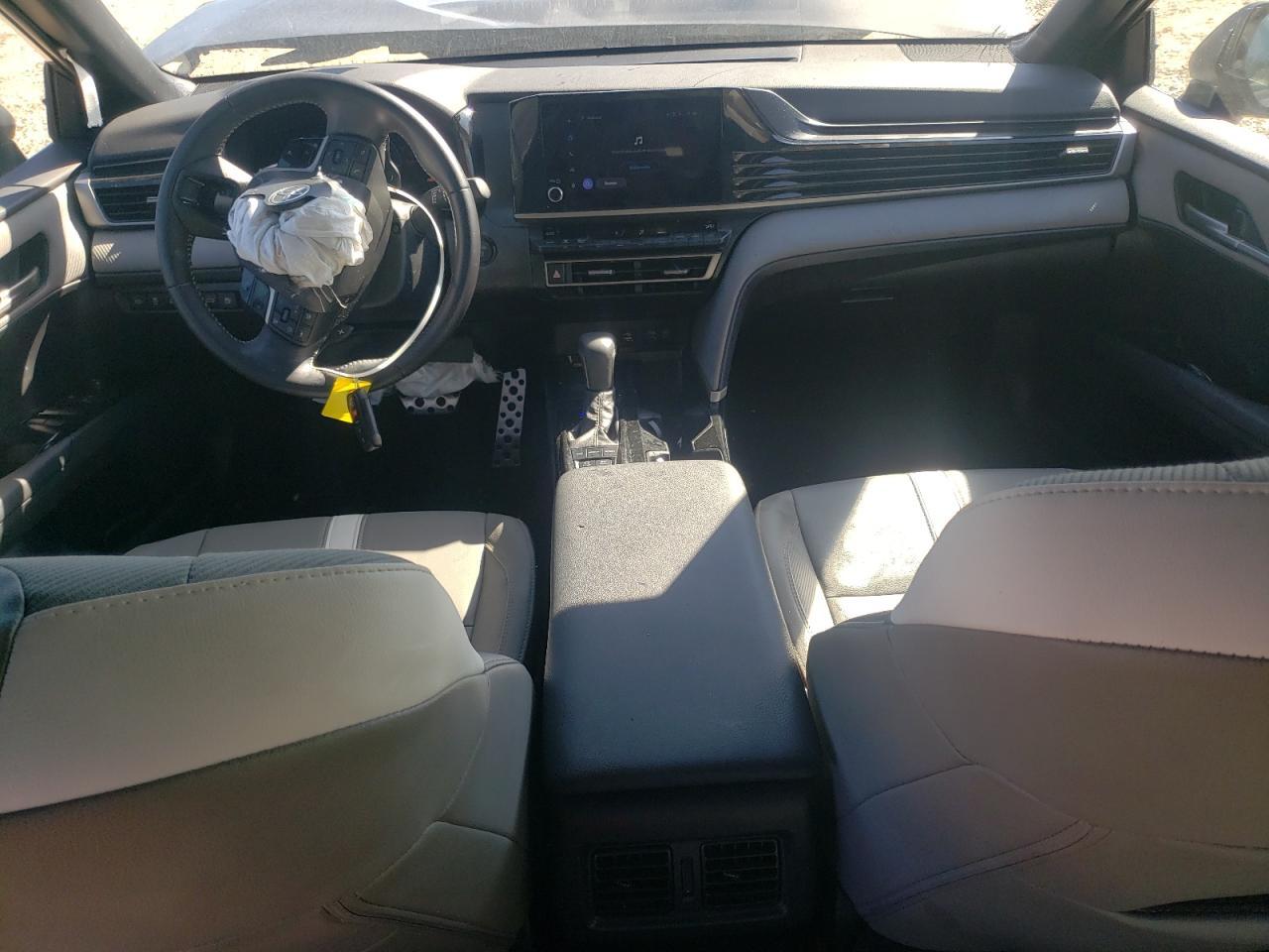2025 TOYOTA CAMRY