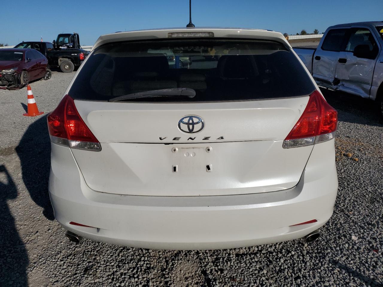 2010 TOYOTA VENZA
