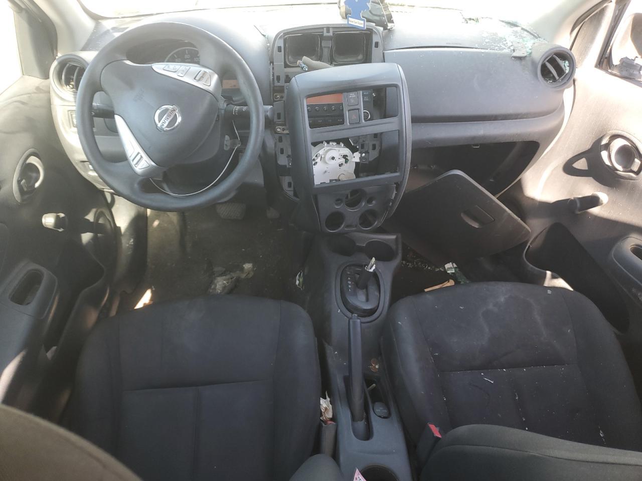 2016 NISSAN VERSA