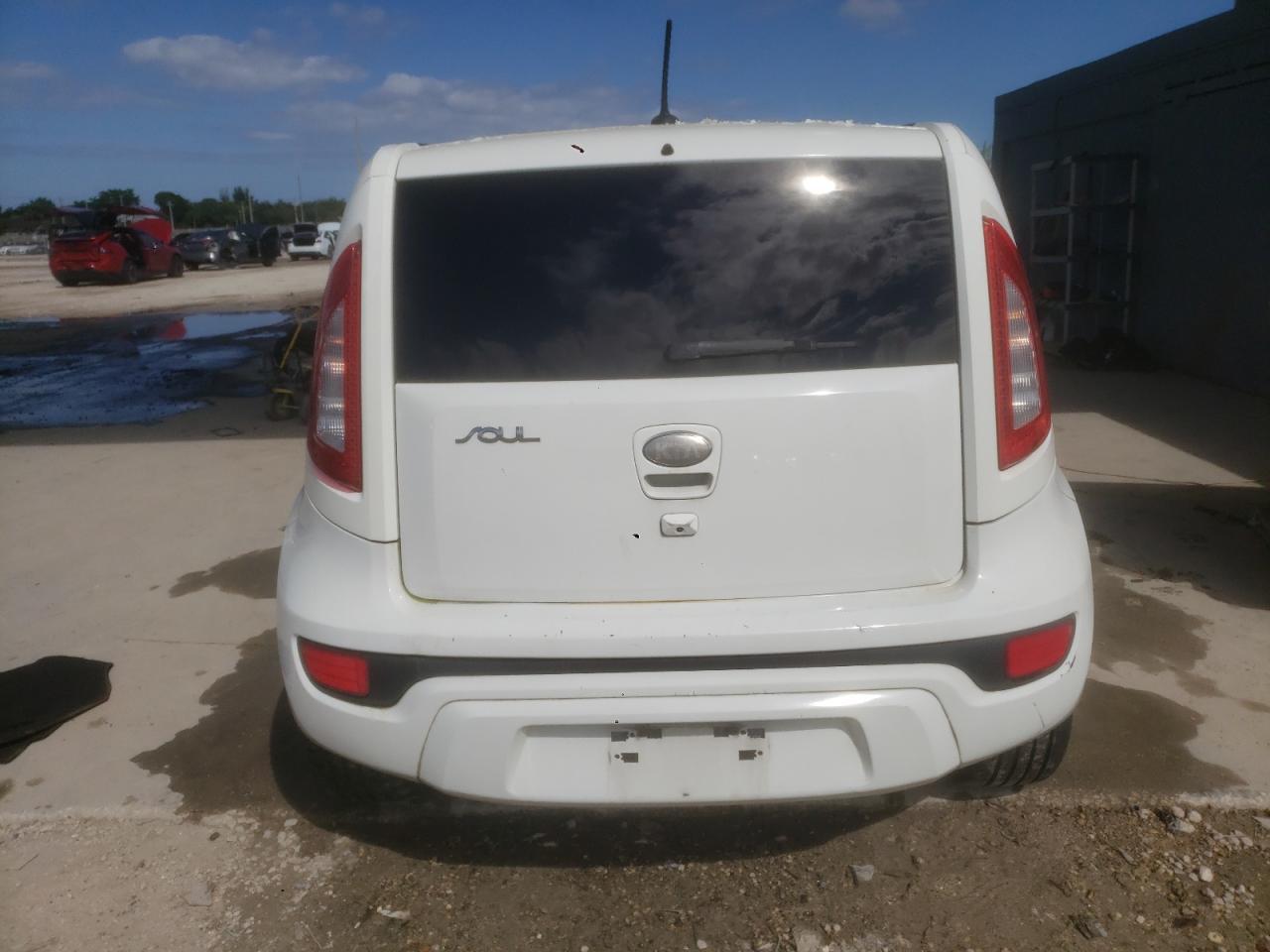 2013 KIA SOUL