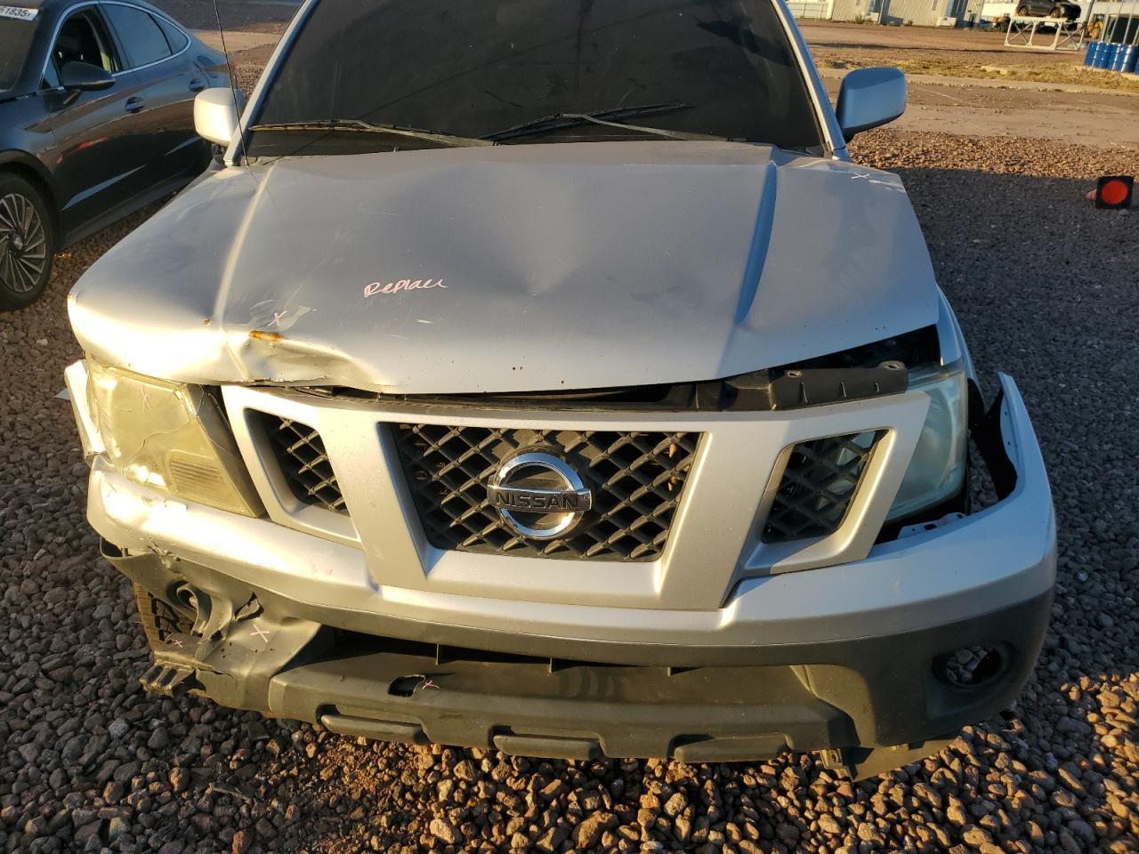 2012 NISSAN Frontier