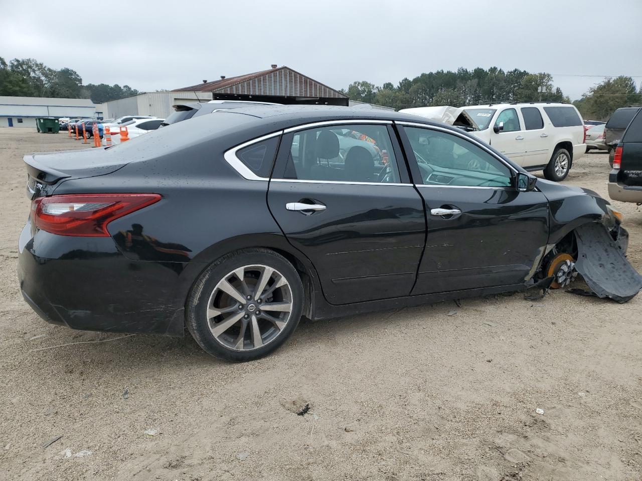 2017 NISSAN ALTIMA