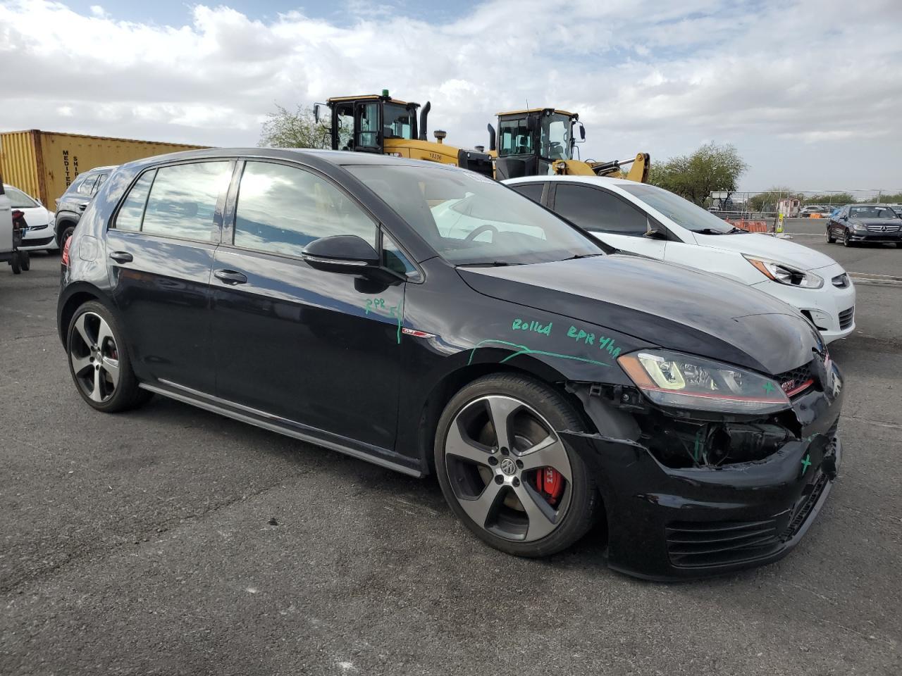 2016 VOLKSWAGEN GTI