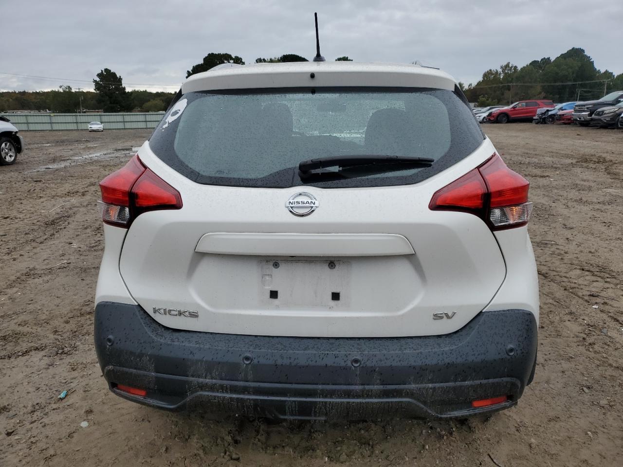 2020 NISSAN KICKS