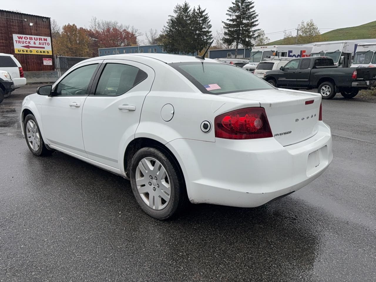 2013 DODGE Avenger