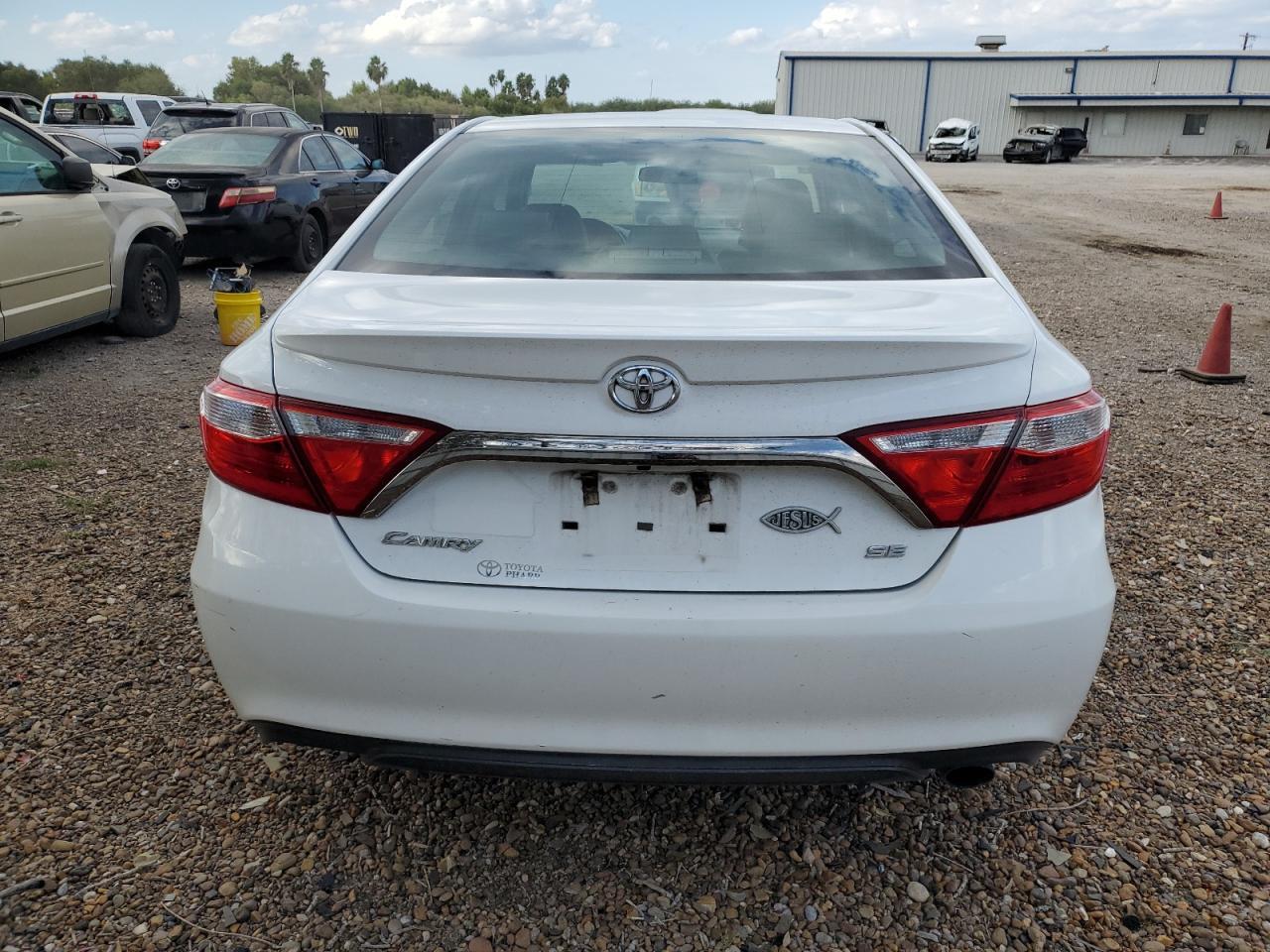 2017 TOYOTA CAMRY