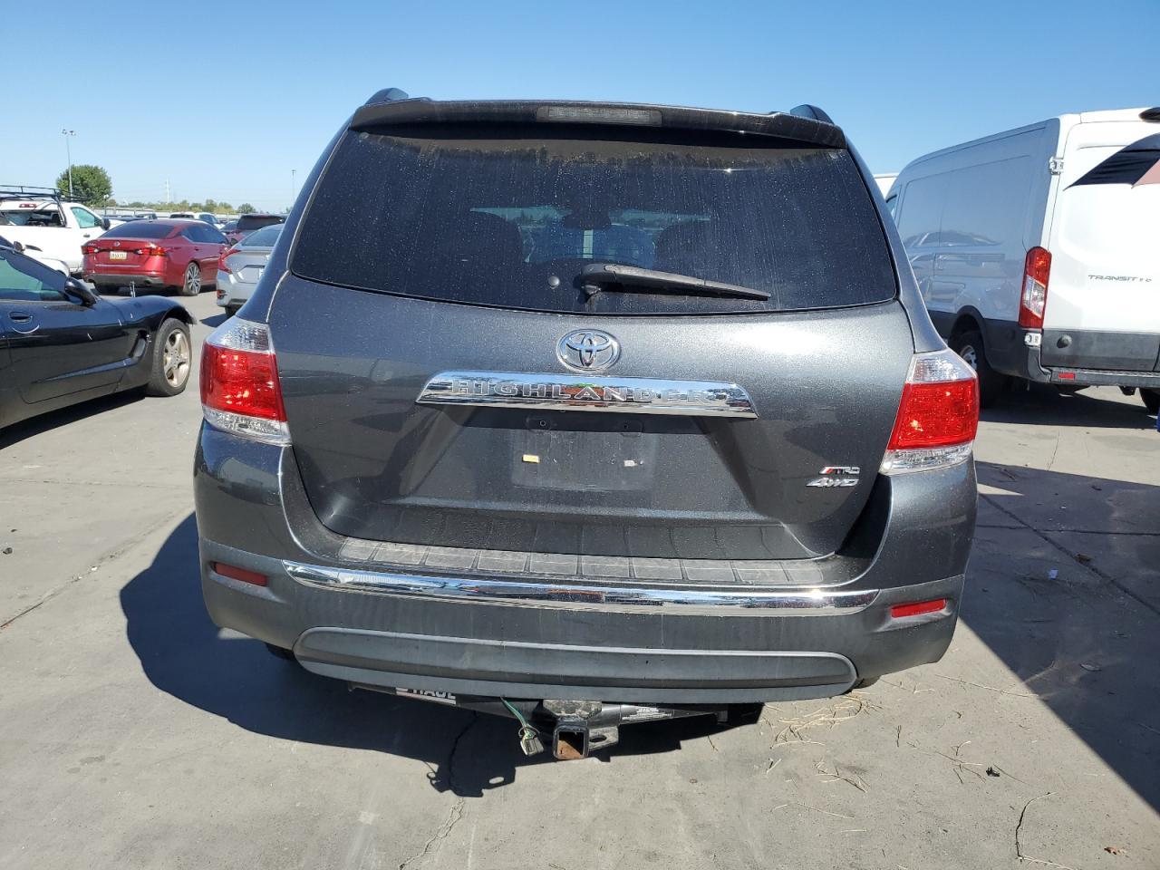 2011 TOYOTA HIGHLANDER