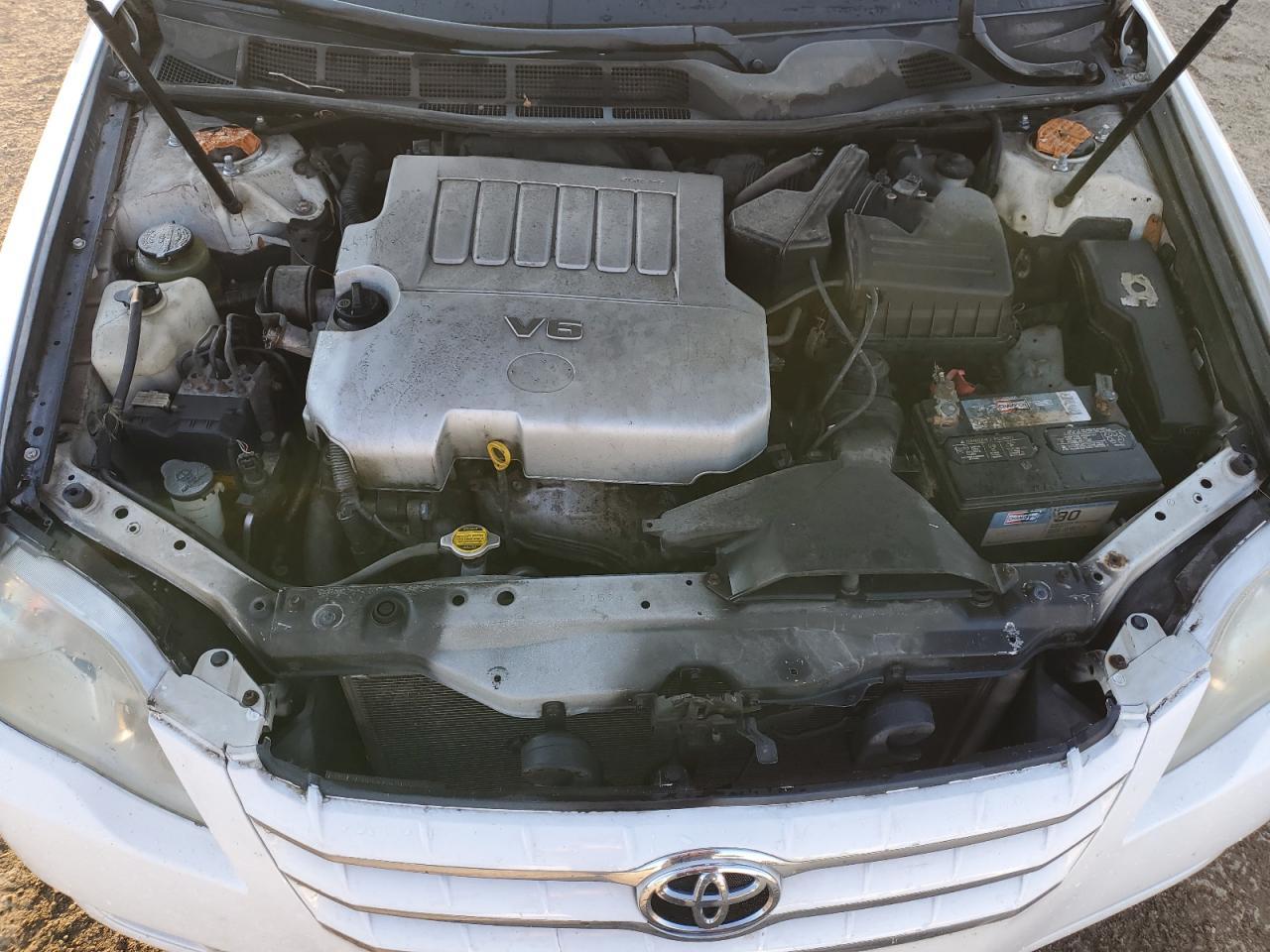 2005 TOYOTA Avalon