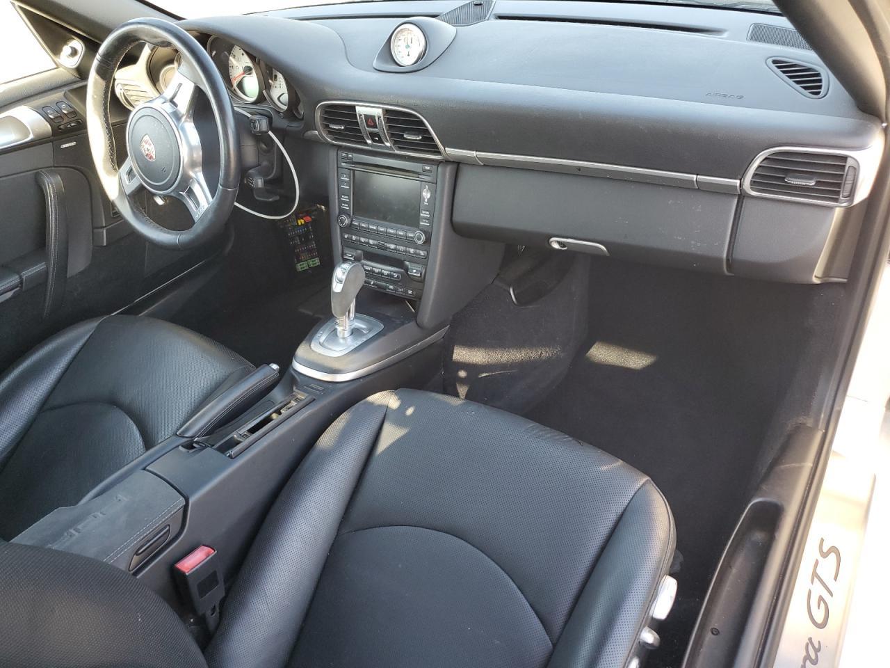 2011 PORSCHE 911