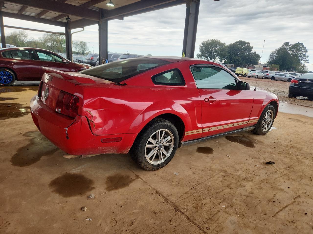 2005 FORD MUSTANG