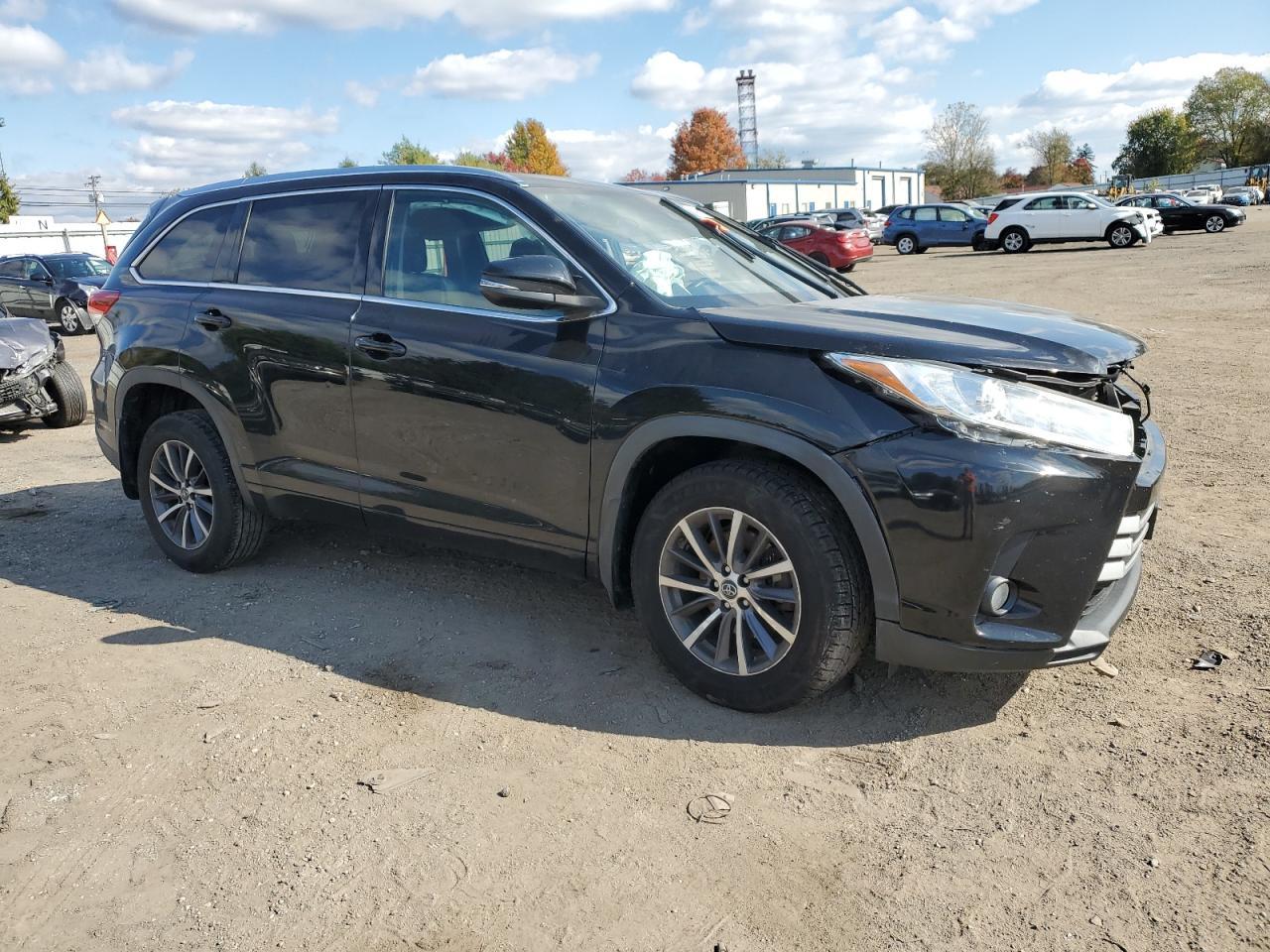 2018 TOYOTA HIGHLANDER