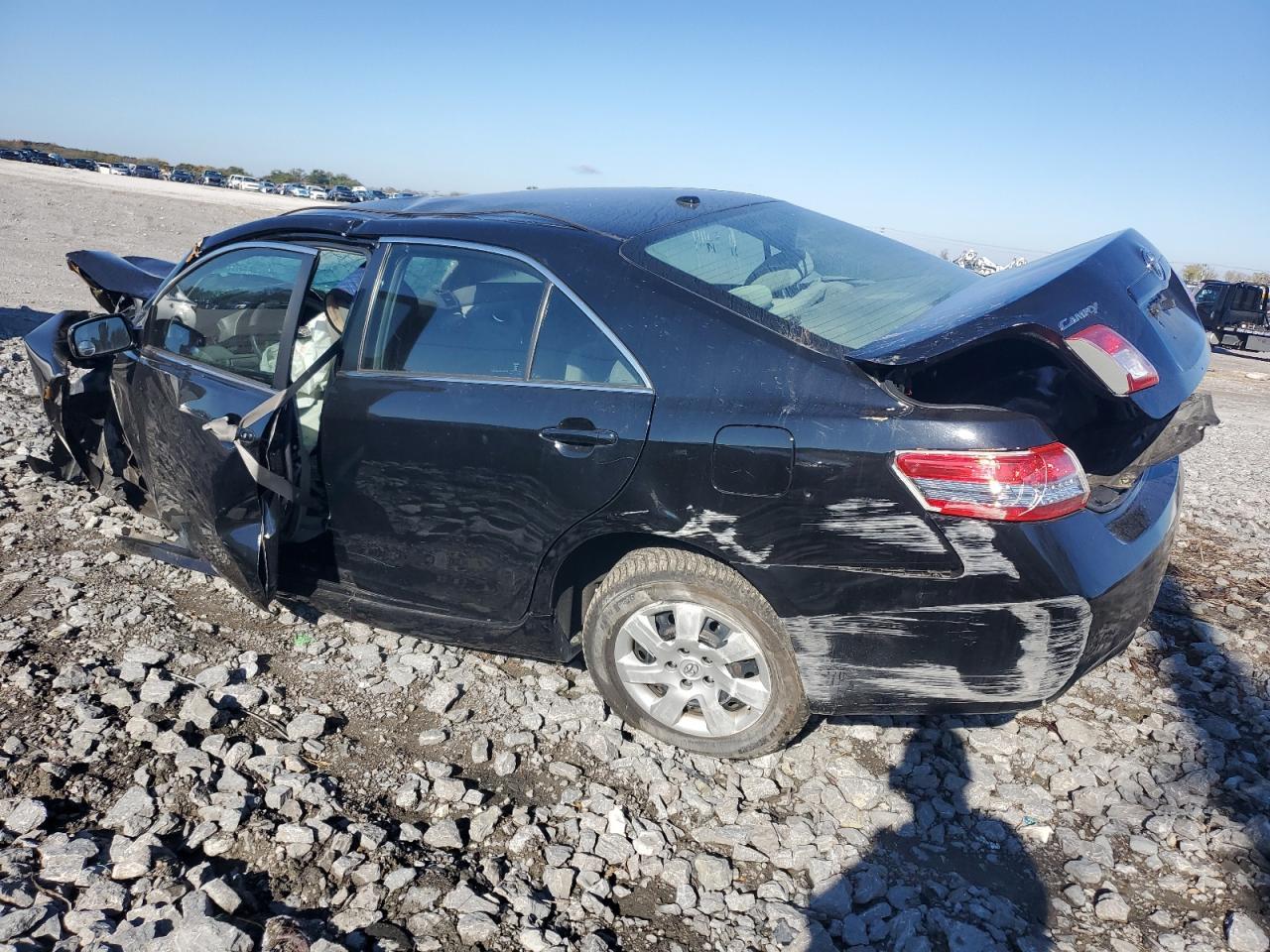 2011 TOYOTA CAMRY