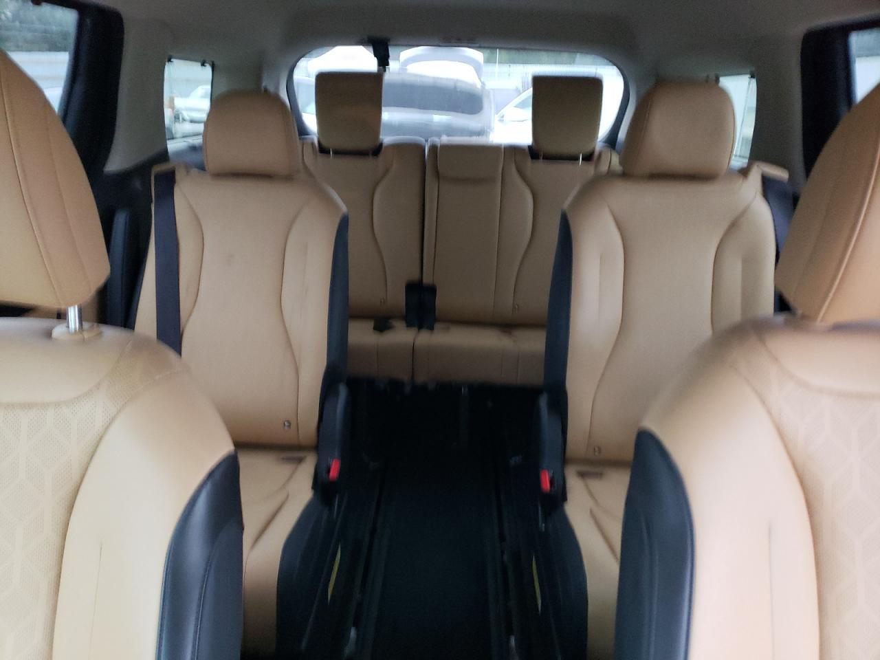 2024 KIA Carnival