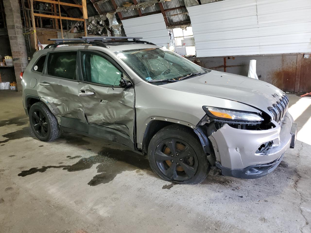 2016 JEEP CHEROKEE