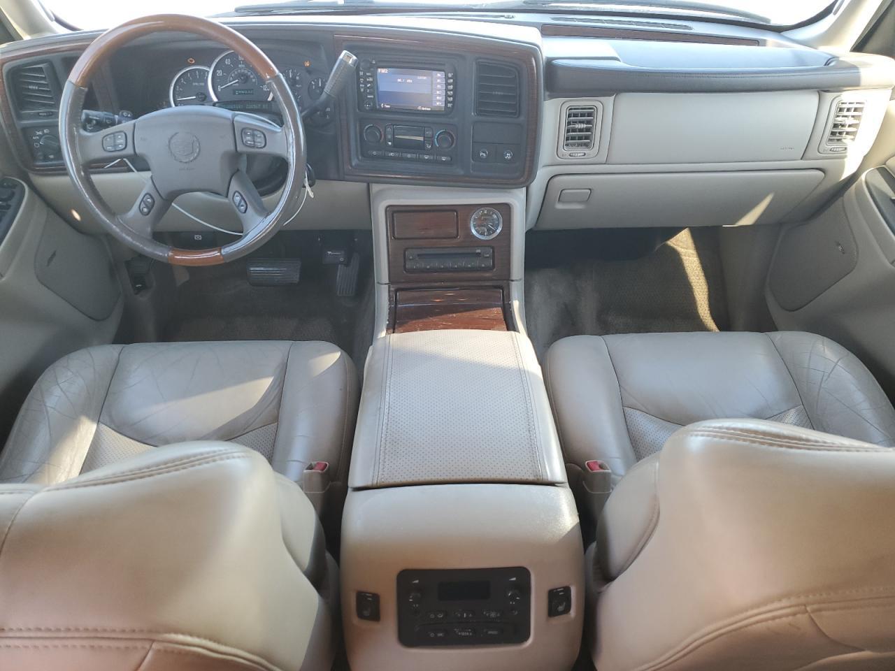 2003 CADILLAC Escalade ESV