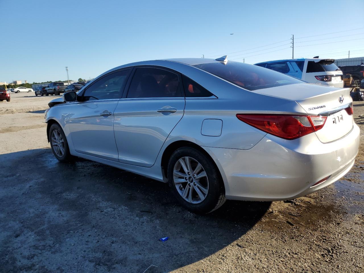 2013 HYUNDAI SONATA