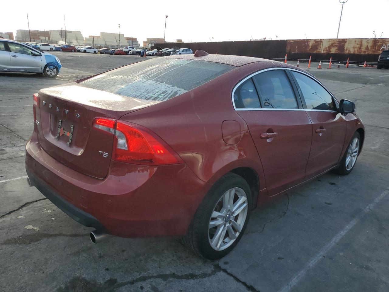 2013 VOLVO S60