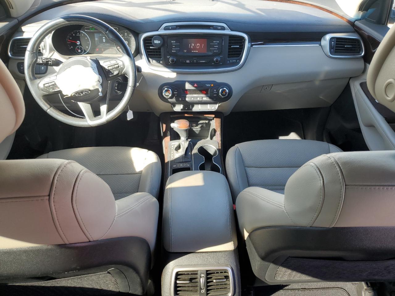 2016 KIA SORENTO