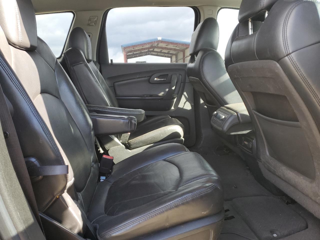 2010 CHEVROLET TRAVERSE