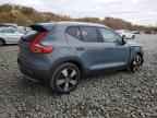 2021 VOLVO XC40