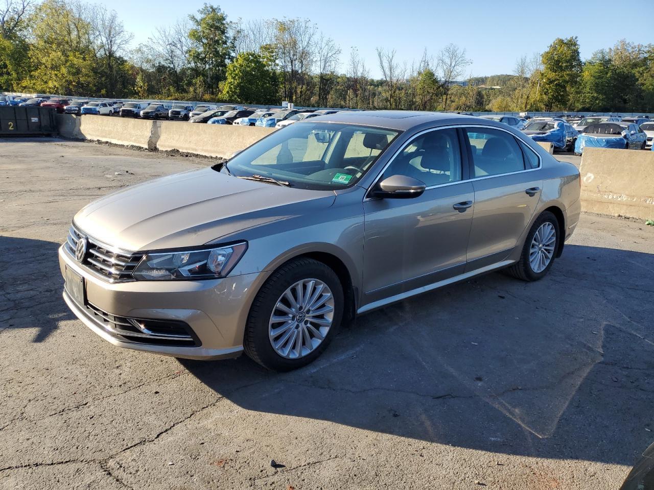 2016 VOLKSWAGEN Passat