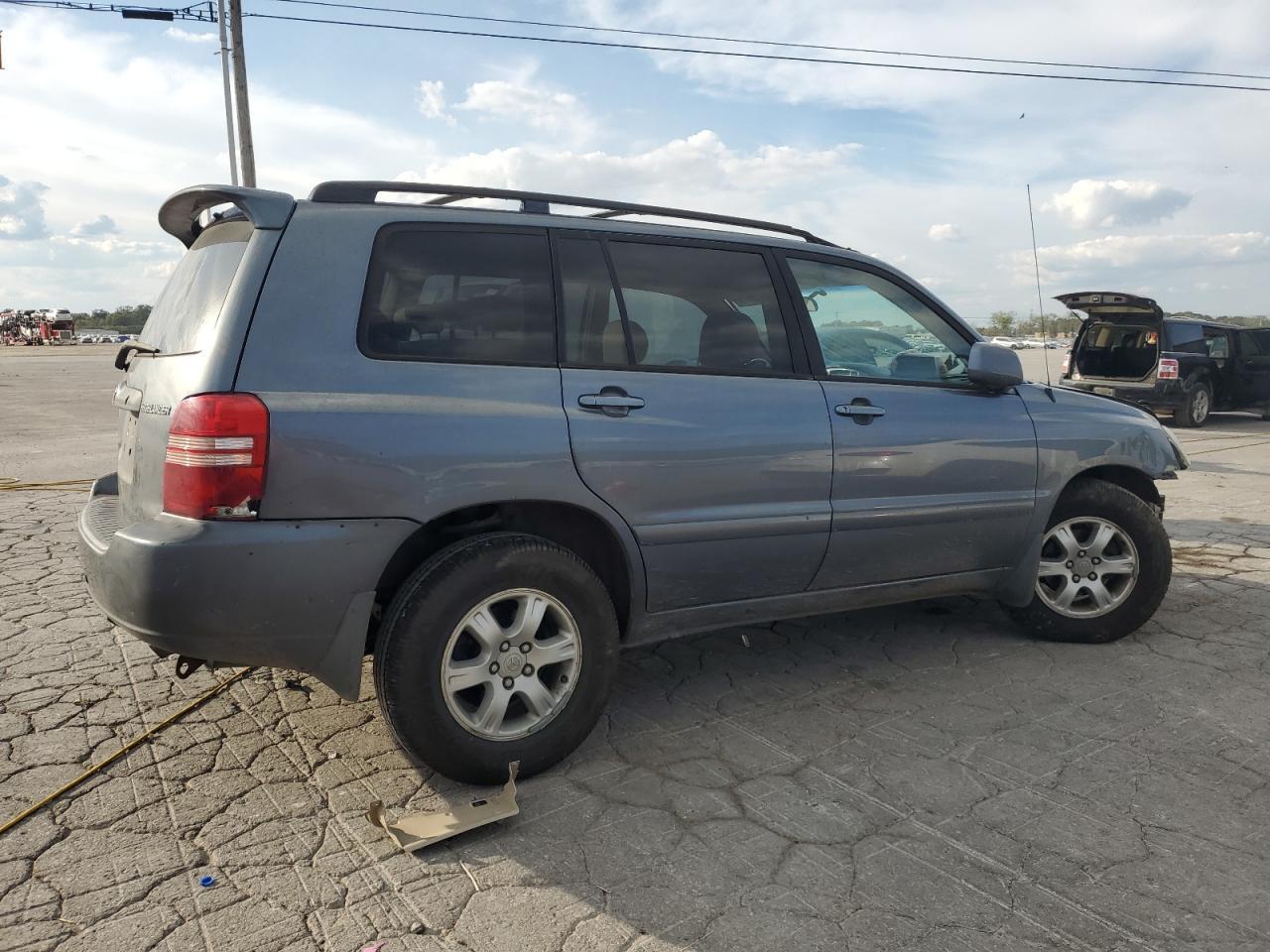 2002 TOYOTA HIGHLANDER