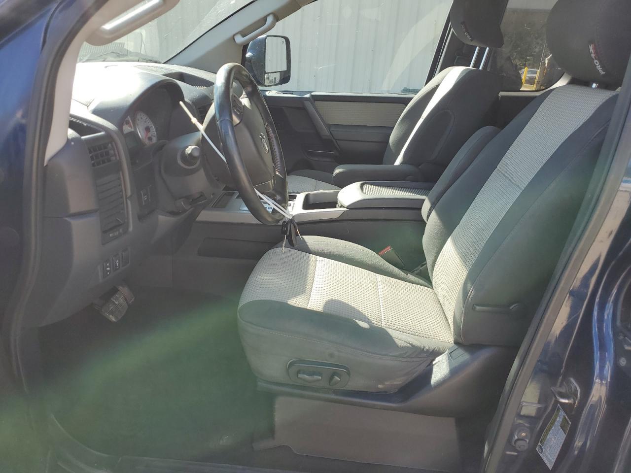 2012 NISSAN Titan