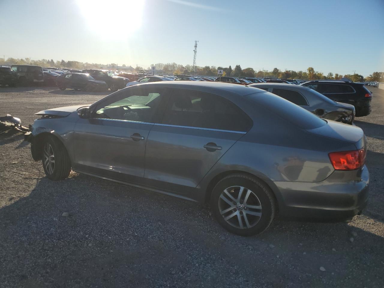 2011 VOLKSWAGEN JETTA