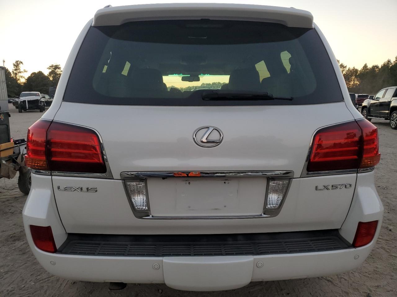 2009 LEXUS Lx