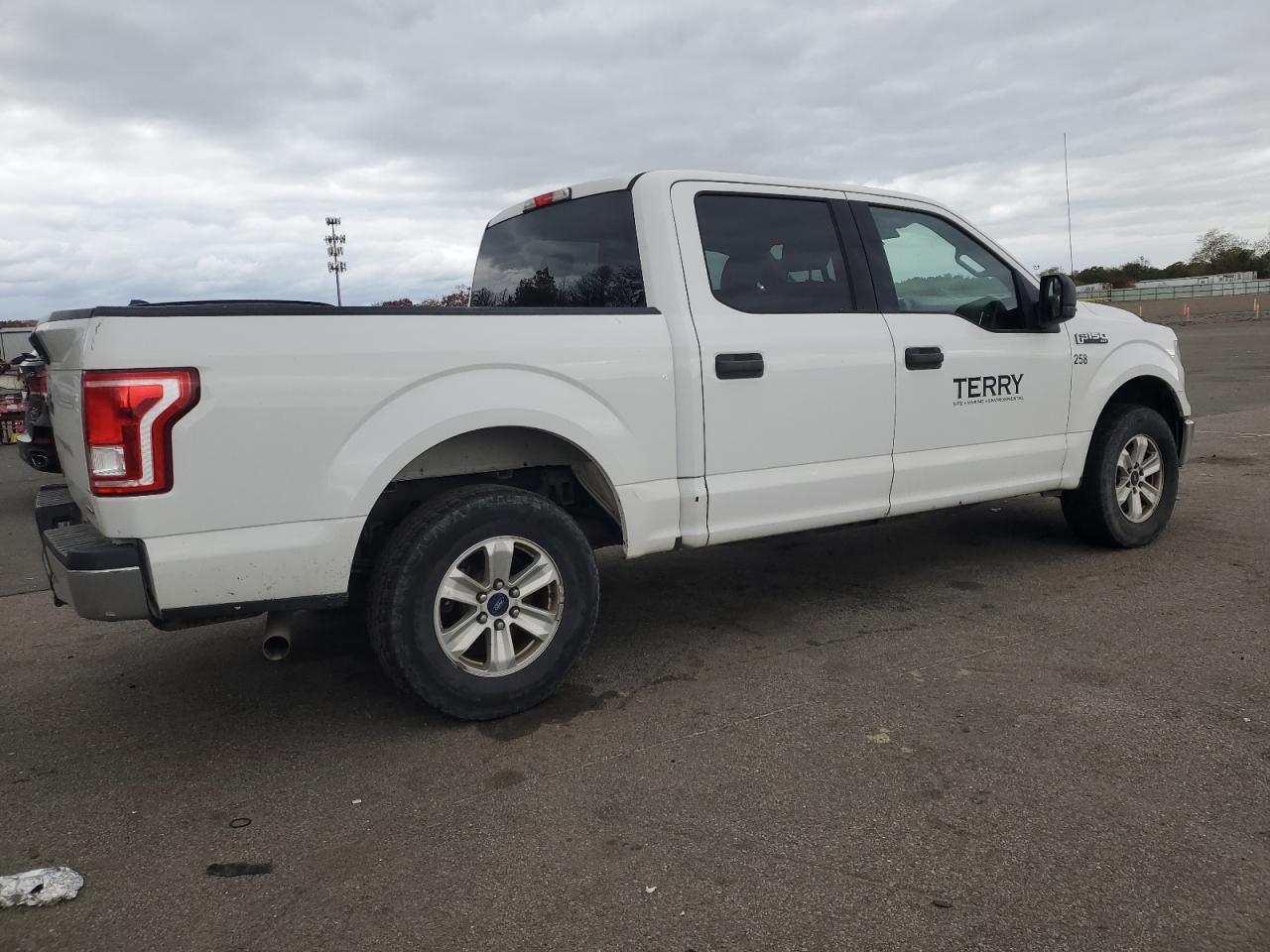 2015 FORD F-150