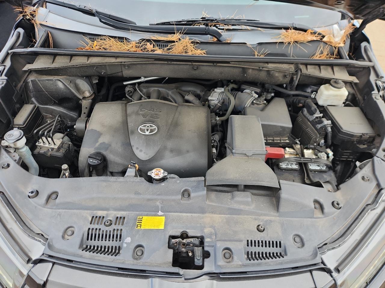 2019 TOYOTA HIGHLANDER