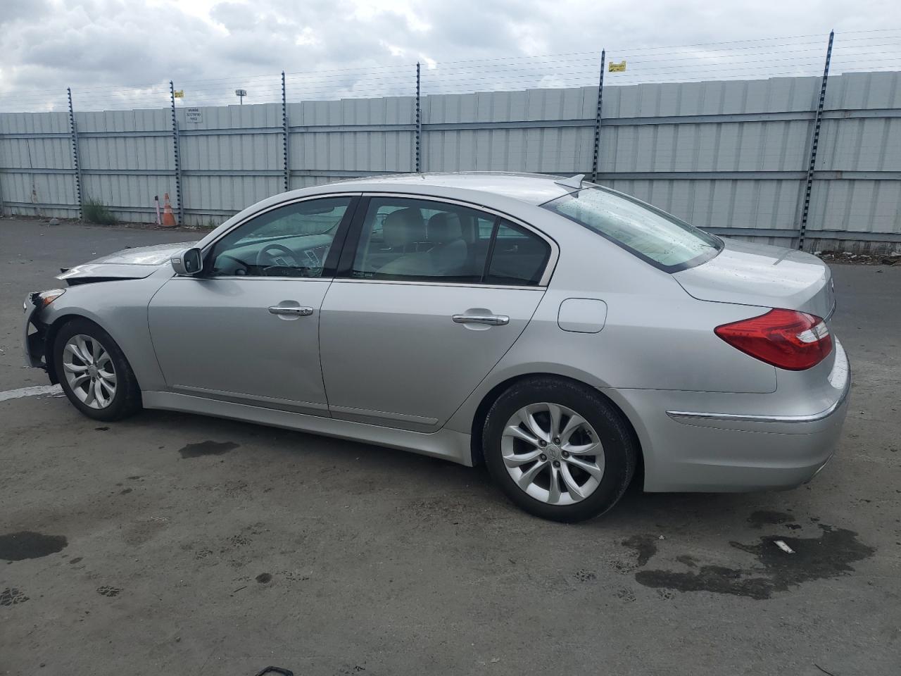 2012 HYUNDAI GENESIS