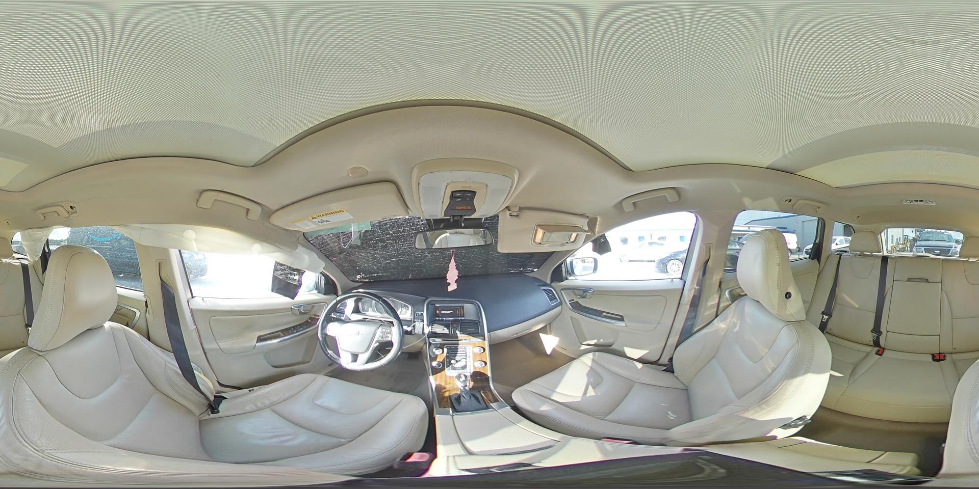 2014 VOLVO XC60
