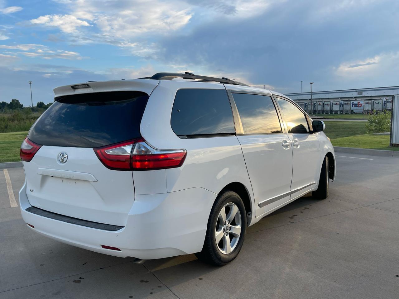 2015 TOYOTA SIENNA