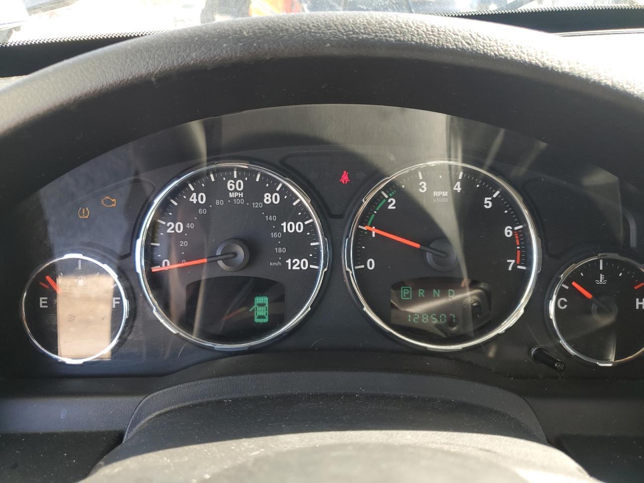 2012 JEEP Liberty